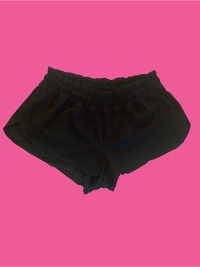 Lululemon Eyelet Hem Unique Black Athletic Shorts Low Rise 2.5 inch Size Small